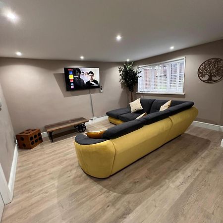 Premier Inn Comfort Mattresses - Sleeps 6 ميدلتون المظهر الخارجي الصورة